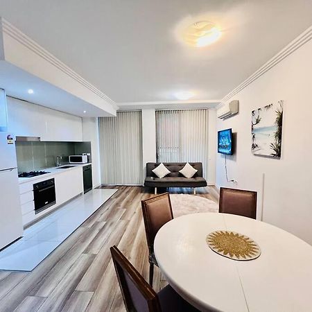 Apartment In Turrella Sydney Bagian luar foto