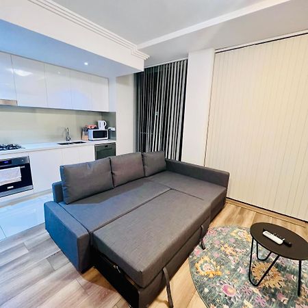 Apartment In Turrella Sydney Bagian luar foto